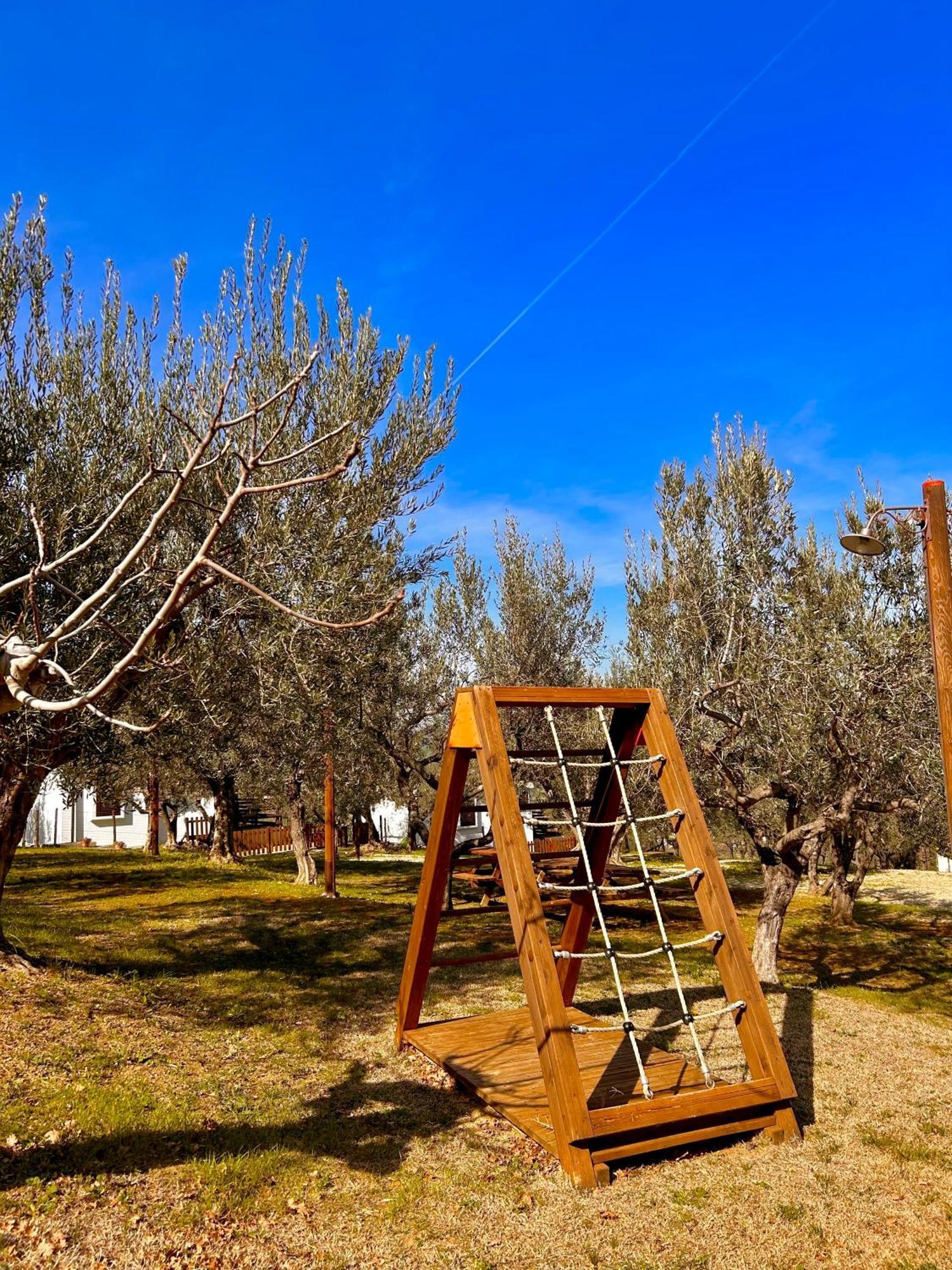 Oasi Macerina Alanno Exterior foto